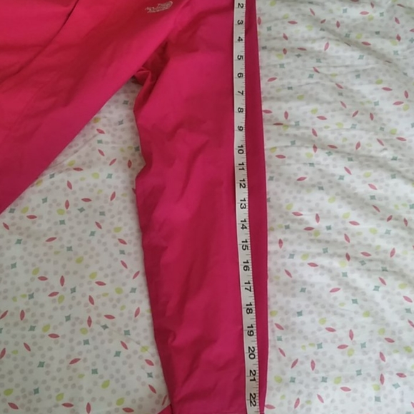 Girls Large North face Jacket/ Beautiful pink - Picture 7 of 8